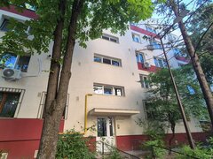 Berceni, Straja