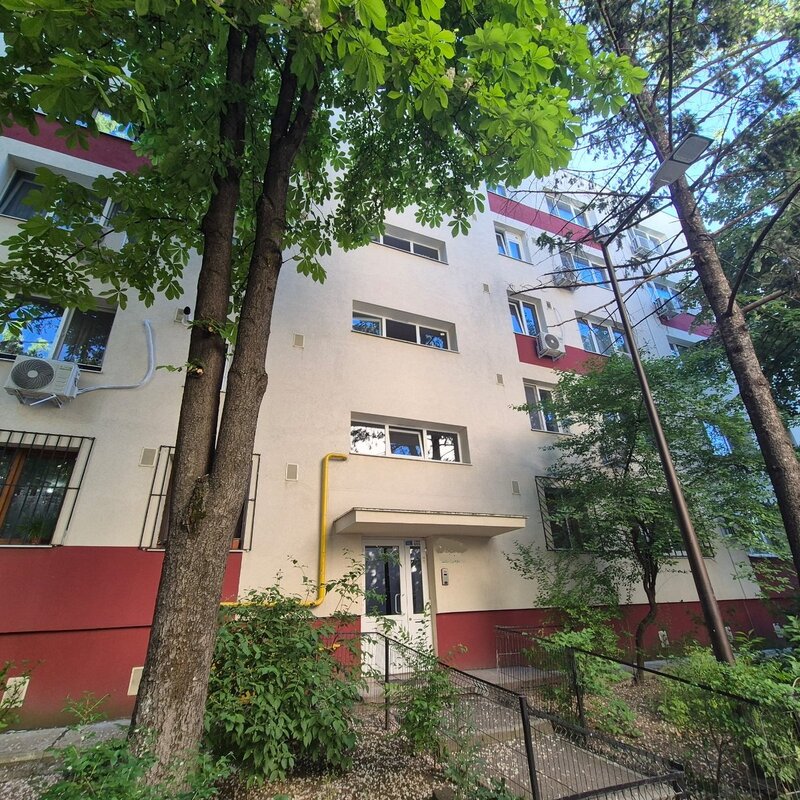 Berceni, Straja